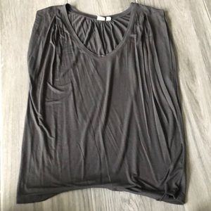 Gray comfy top
